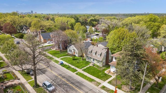1457 Edgerton Street, Saint Paul, MN 55130
