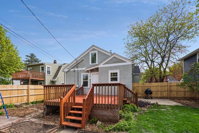 1457 Edgerton Street, Saint Paul, MN 55130