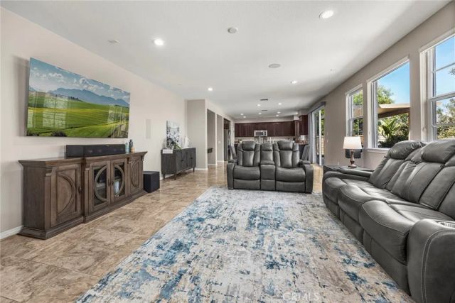 3541 Rawley, Corona, CA 92882