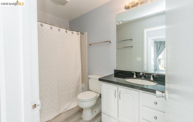 4099 Howe St 102, Oakland, CA 94611