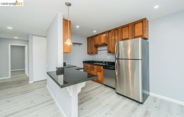 4099 Howe St 102, Oakland, CA 94611