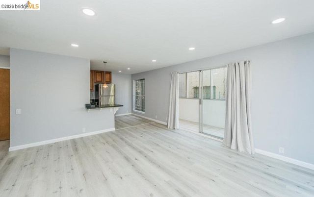 4099 Howe St 102, Oakland, CA 94611
