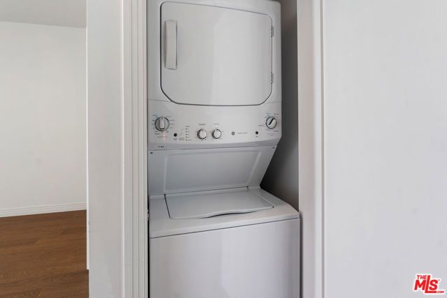 11908 Exposition Boulevard, Los Angeles, CA 90064