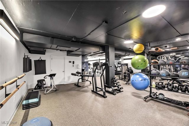 12700 Lake Avenue 609, Lakewood, OH 44107