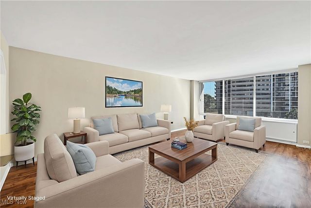 12700 Lake Avenue 609, Lakewood, OH 44107