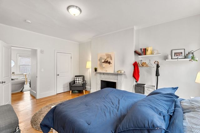 62 West Cedar St 3, Boston, MA 02114