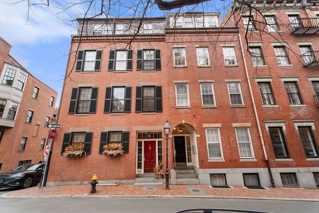 62 West Cedar St 3, Boston, MA 02114