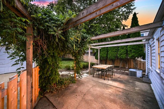 2464 N 82nd STREET, Wauwatosa, WI 53213