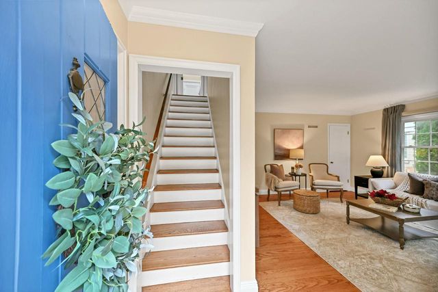 2464 N 82nd STREET, Wauwatosa, WI 53213