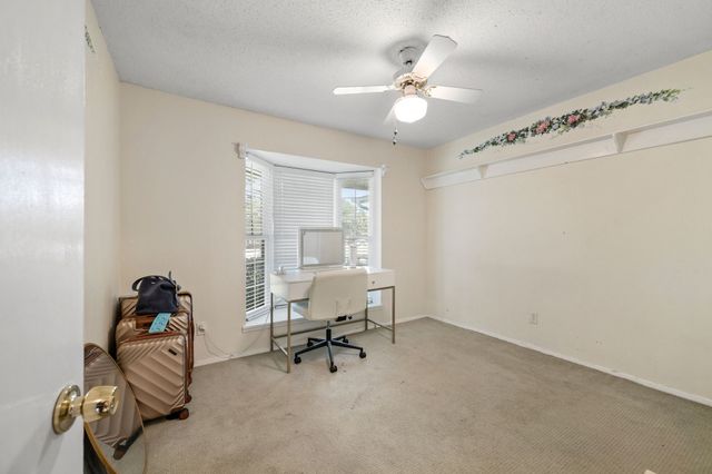 1200 Douglas Street, Euless, TX 76039