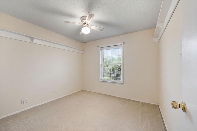 1200 Douglas Street, Euless, TX 76039