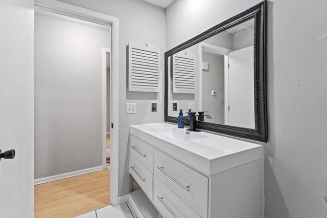 1450 Franklin Street, Lewis Center, OH 43035