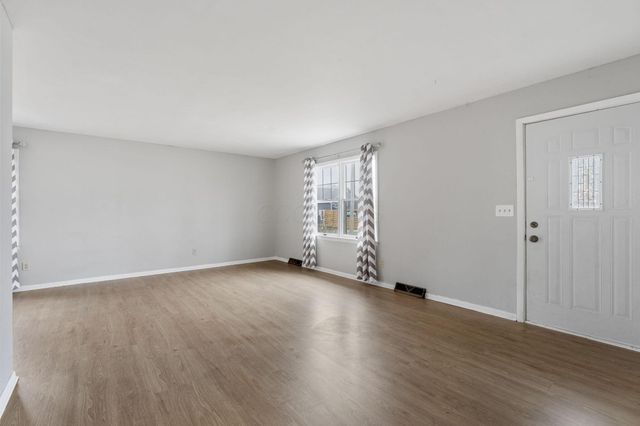 1450 Franklin Street, Lewis Center, OH 43035