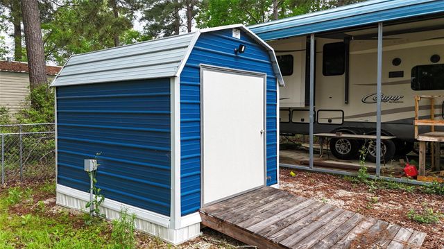 110 Canary Street, Point Blank, TX 77364