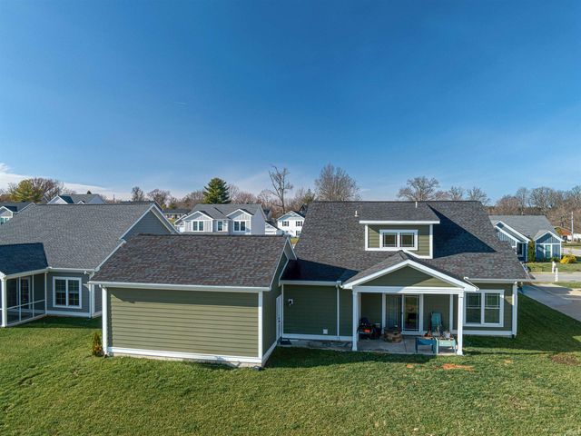 1330 Helen Court, Boonville, IN 47601