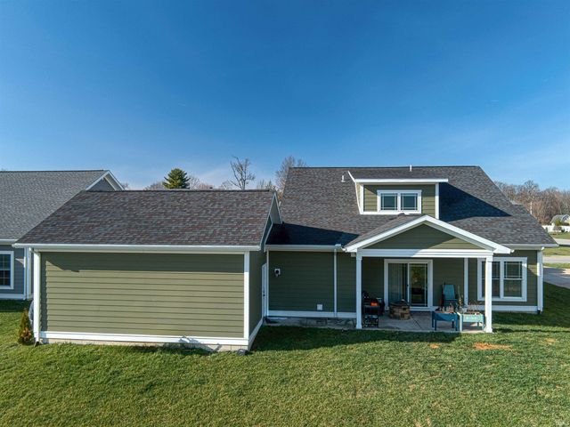 1330 Helen Court, Boonville, IN 47601