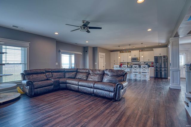 1330 Helen Court, Boonville, IN 47601