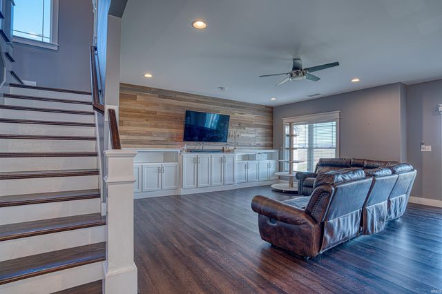 1330 Helen Court, Boonville, IN 47601