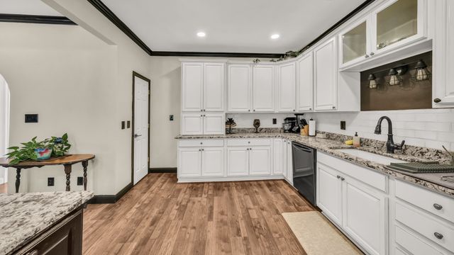 331 Tanglewood Drive, Weatherford, TX 76087