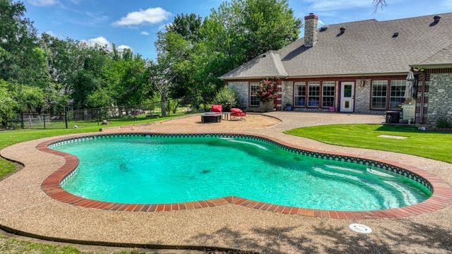 331 Tanglewood Drive, Weatherford, TX 76087