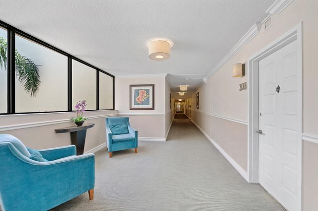 106 Lake Emerald Drive 308, Oakland Park, FL 33309