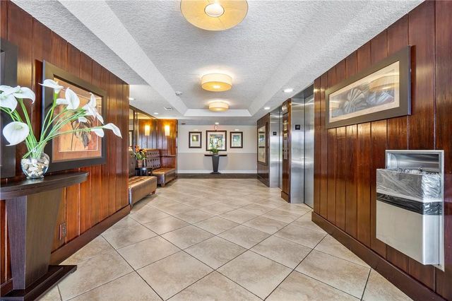 106 Lake Emerald Drive 308, Oakland Park, FL 33309