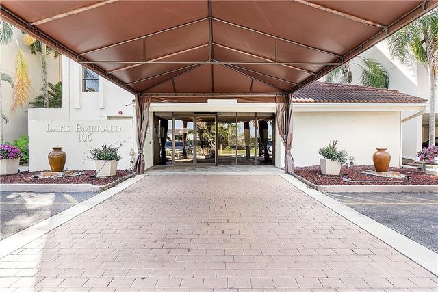 106 Lake Emerald Drive 308, Oakland Park, FL 33309