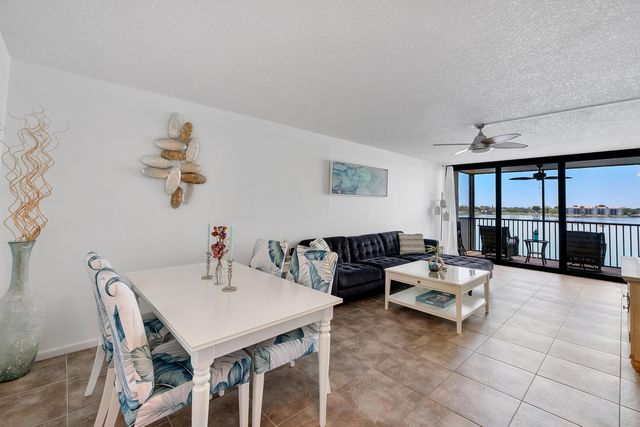 106 Lake Emerald Drive 308, Oakland Park, FL 33309