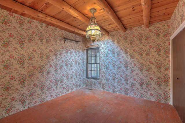 509 Chamiso Lane NW, Los Ranchos, NM 87107