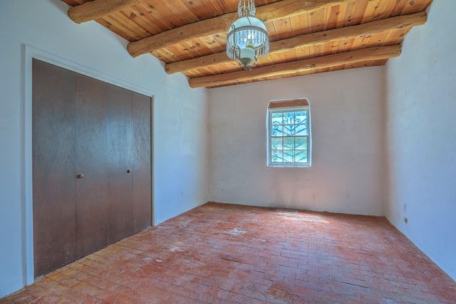 509 Chamiso Lane NW, Los Ranchos, NM 87107