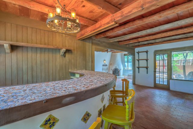 509 Chamiso Lane NW, Los Ranchos, NM 87107