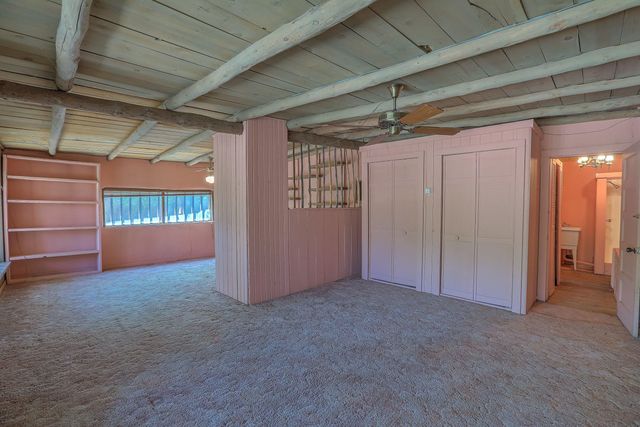 509 Chamiso Lane NW, Los Ranchos, NM 87107