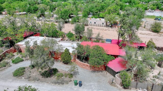 509 Chamiso Lane NW, Los Ranchos, NM 87107