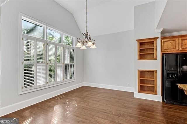 2414 Glenmore Lane, Snellville, GA 30078