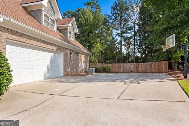 2414 Glenmore Lane, Snellville, GA 30078