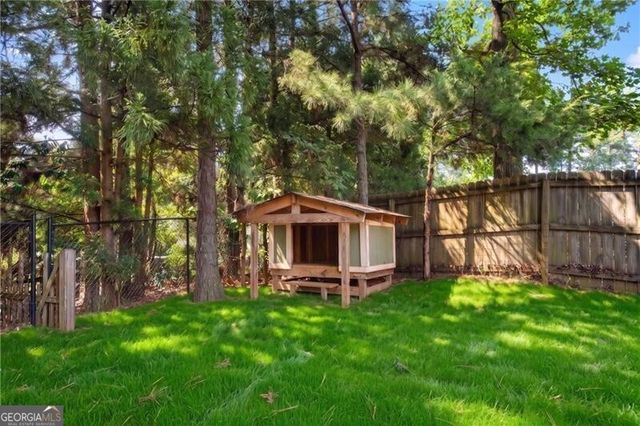 2414 Glenmore Lane, Snellville, GA 30078
