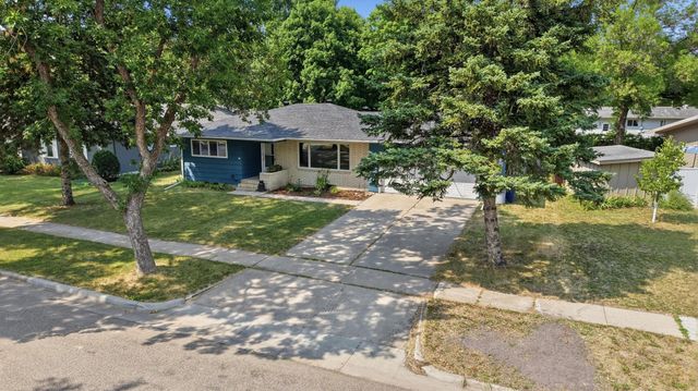 1418 22nd Avenue S, Moorhead, MN 56560