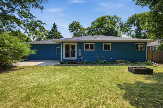 1418 22nd Avenue S, Moorhead, MN 56560