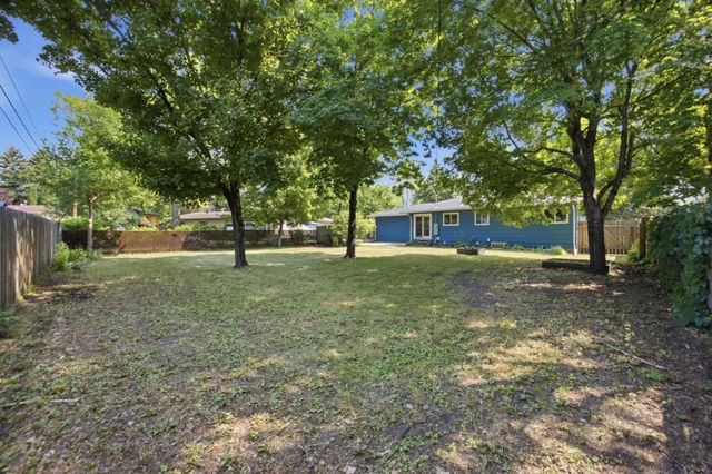 1418 22nd Avenue S, Moorhead, MN 56560