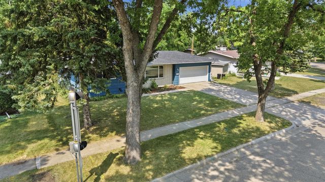 1418 22nd Avenue S, Moorhead, MN 56560