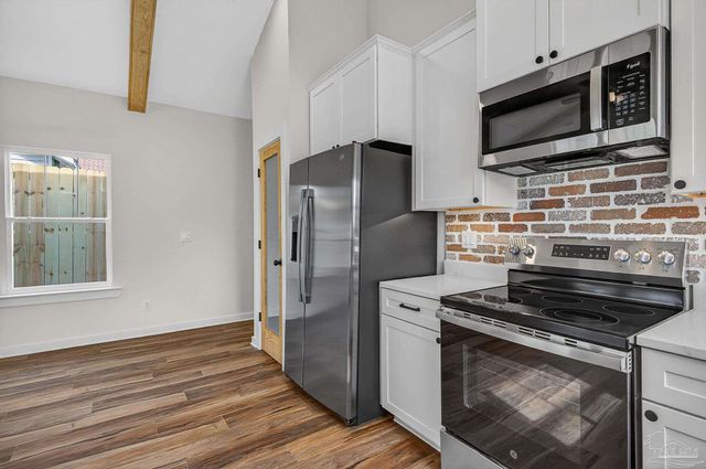 1106 N E St, Pensacola, FL 32501