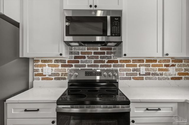 1106 N E St, Pensacola, FL 32501