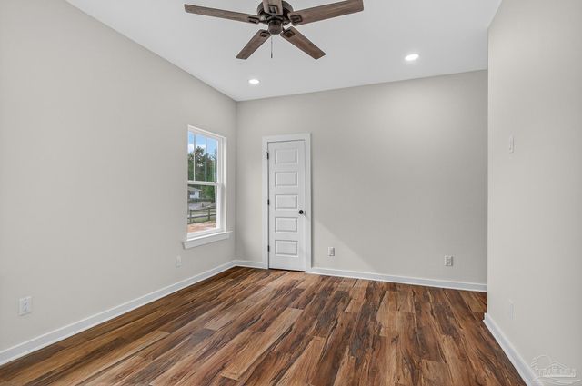 1106 N E St, Pensacola, FL 32501