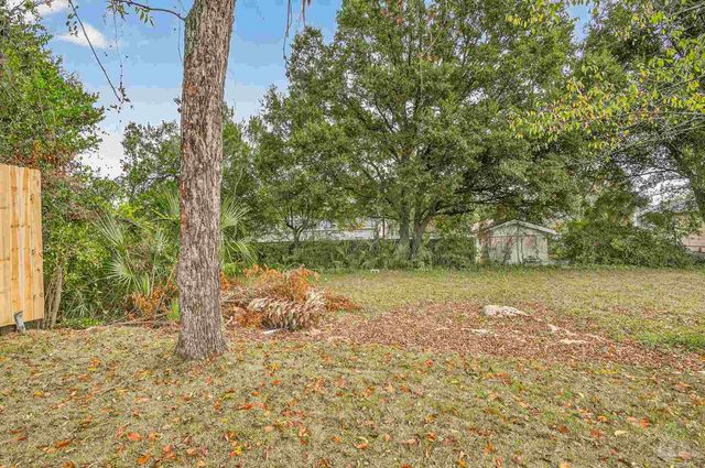 1106 N E St, Pensacola, FL 32501