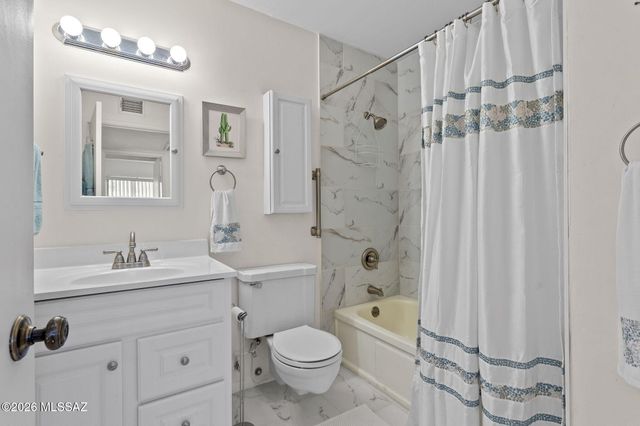 1439 S Jones Blvd Apt D7, Tucson, AZ 85713