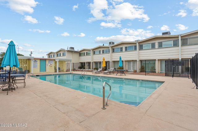 1439 S Jones Blvd Apt D7, Tucson, AZ 85713