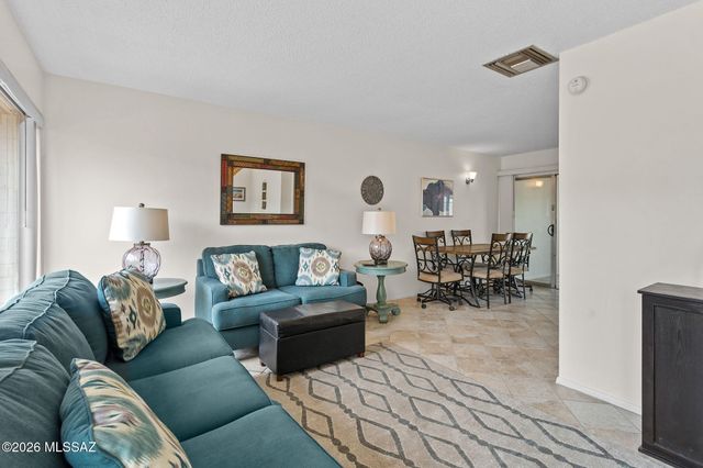 1439 S Jones Blvd Apt D7, Tucson, AZ 85713