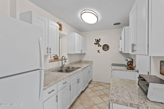 1439 S Jones Blvd Apt D7, Tucson, AZ 85713