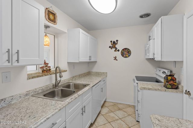 1439 S Jones Blvd Apt D7, Tucson, AZ 85713
