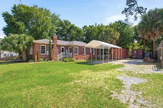 1420 N Davis Hwy, Pensacola, FL 32503